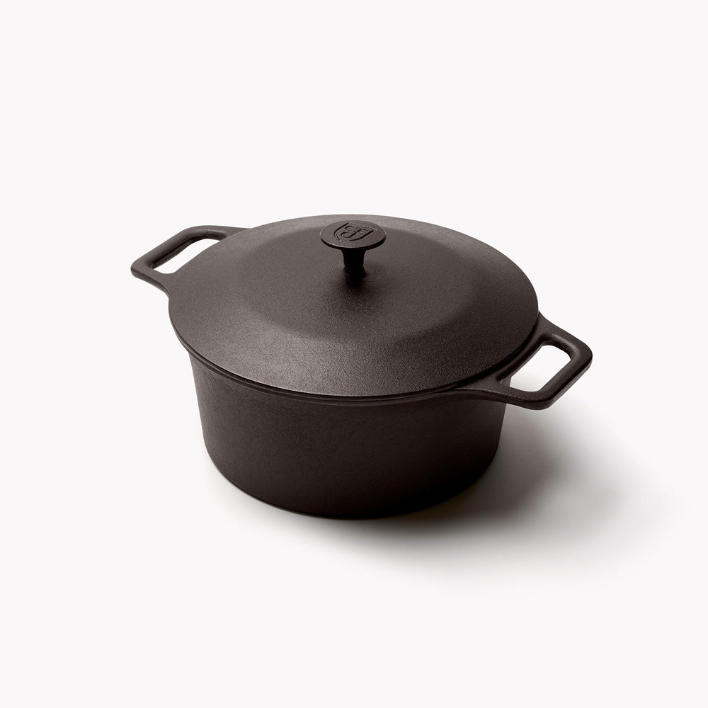 No.8 Cast Iron Dutch Oven - The Field Company